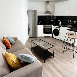 https://modern-two-bedroom-flat-in-gibraltars-city-centre.es-andalucia.com