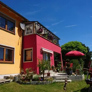 Am Rosengarten Apartment